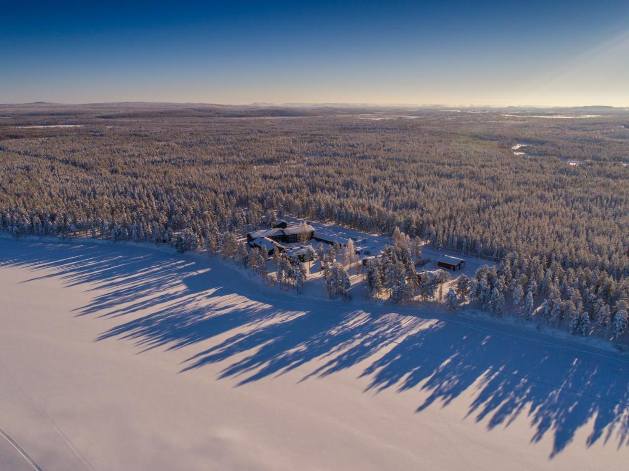 Arctic River Lodge Tarendo Exterior photo
